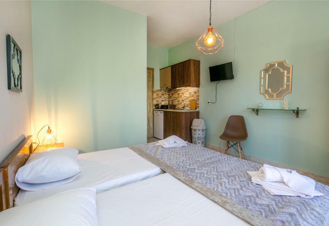 Studios Evis Потос Экстерьер фото