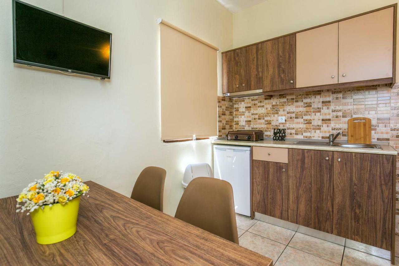 Studios Evis Потос Экстерьер фото